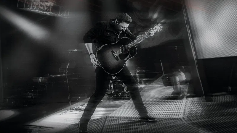 Chris Young in Lowell: Country Music Live!