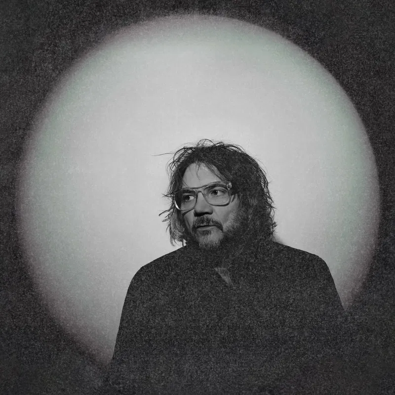 Jeff Tweedy: Intimate Country Folk in Boston