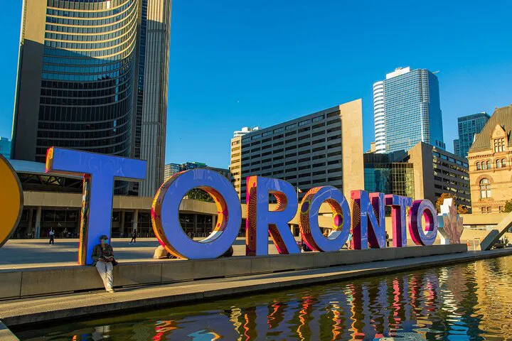 Eastern Canada's Golden Autumn: A 5-Day Adventure from Boston