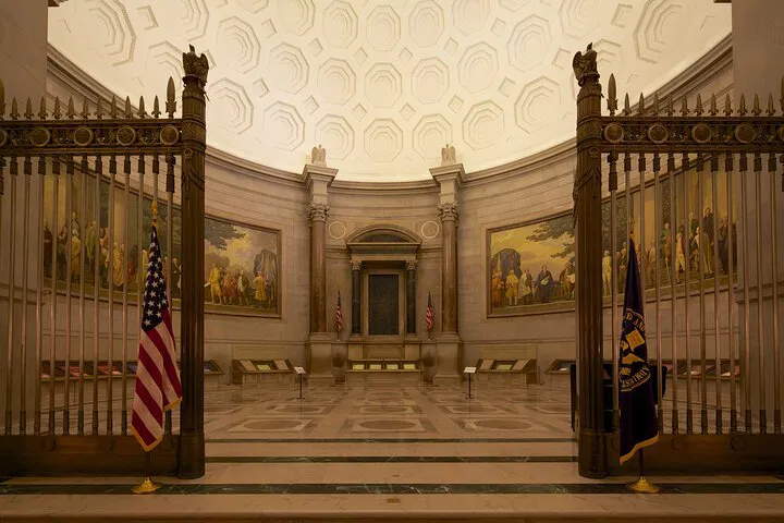 DC History Tour: Archives & American History Museum