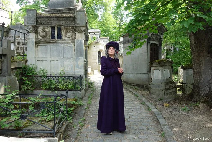 Père Lachaise Cemetery: Unusual Guided Tour
