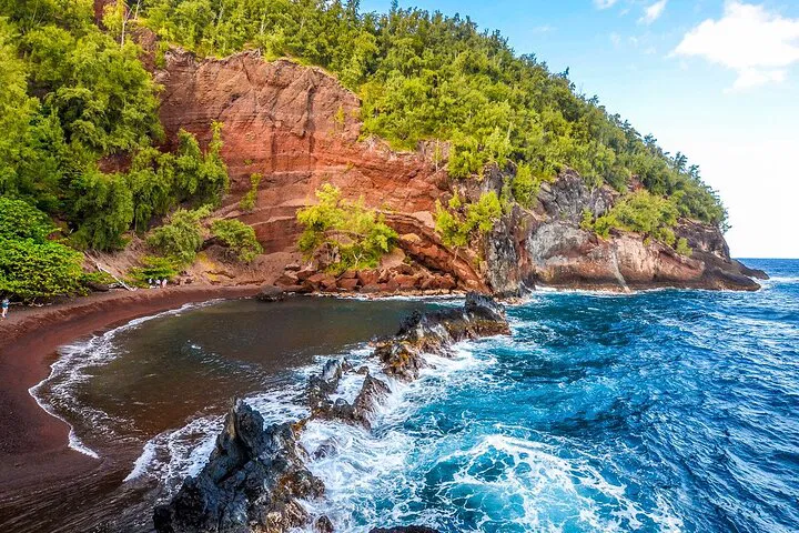 Stellar Hana Adventure: Your Private Maui Exploration!