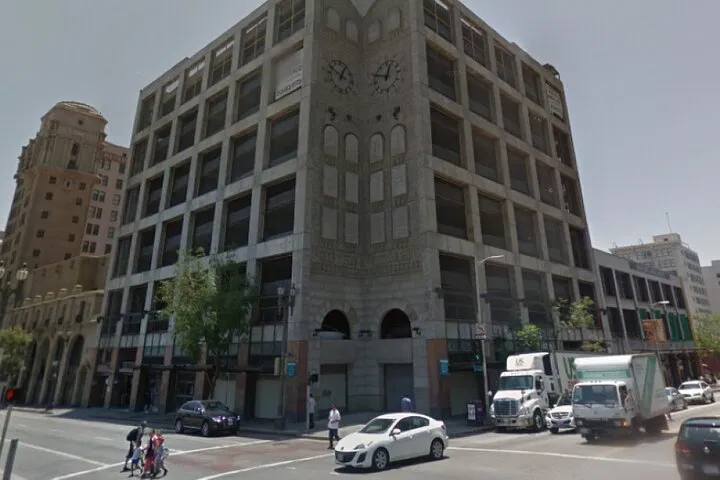Uncover Downtown LA's Secrets: A Thrilling Scavenger Hunt Adventure