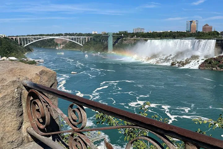 Niagara Falls Private Tours: Unveiling Nature's Majesty