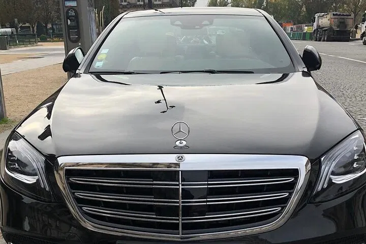 Luxury Transfer: Paris to Bayeux Private Chauffeur Experience