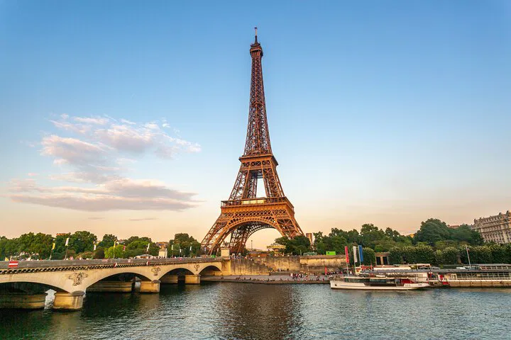 Eiffel Tower Climb: Guided Tour to 2nd Level