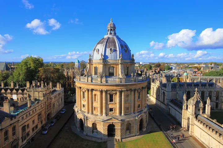 Uncover Oxford's Hidden Gems: An Intimate Walking Tour