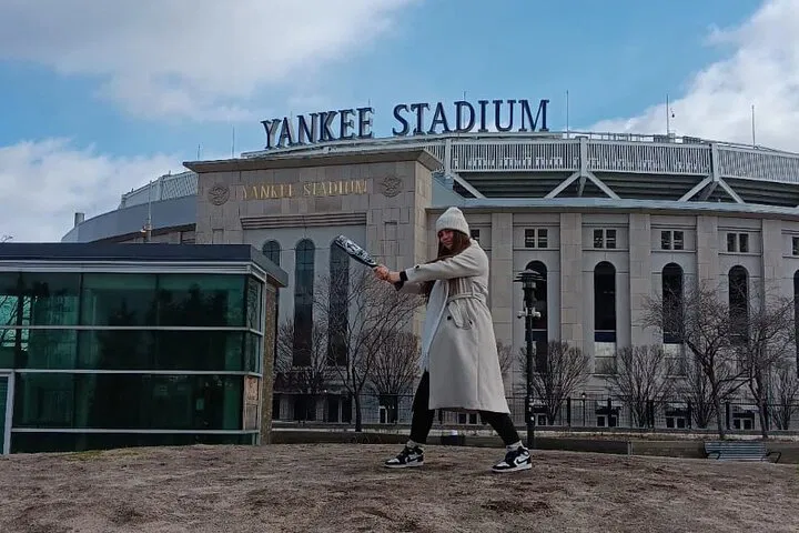 Unveiling NYC's Hidden Gems: The VIP Contrasts Tour