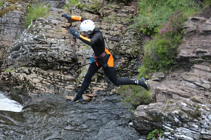 CANYONING Laggan Canyon: Roybridge Adventure!