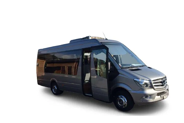 Dublin Airport Private Coach Transfer to City Center