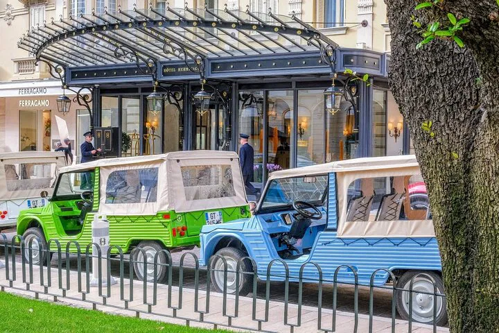 Vintage Charm Meets Glamour: Eze & Monaco in a Classic Citroën Méhari!