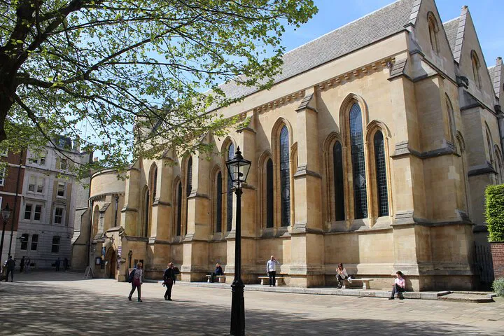Decode London: A Thrilling Da Vinci Code Tour with Expert Guide