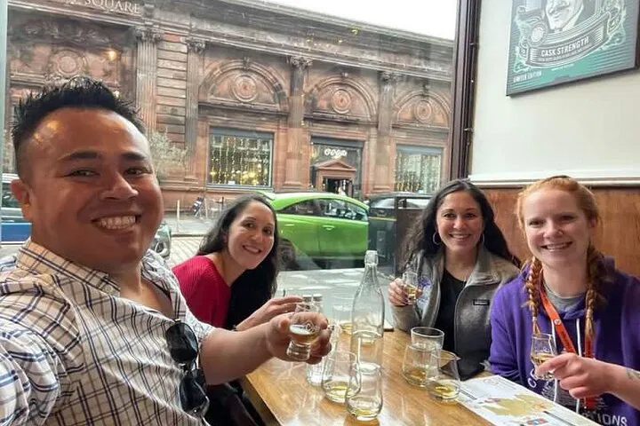 Edinburgh's Secrets: Private Whisky Walk Through History