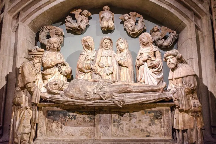 NYC Met Cloisters Tour: Skip-the-Line by Car
