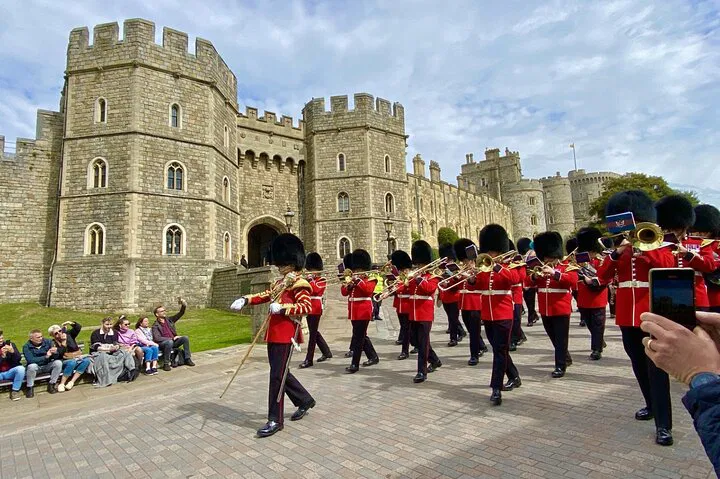 Windsor, Stonehenge & Bath: Full-Day Trip from London