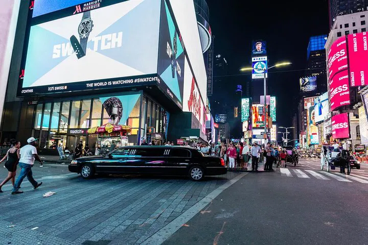 NYC Limousine Tour: Unveiling Manhattan's Majesty in Style