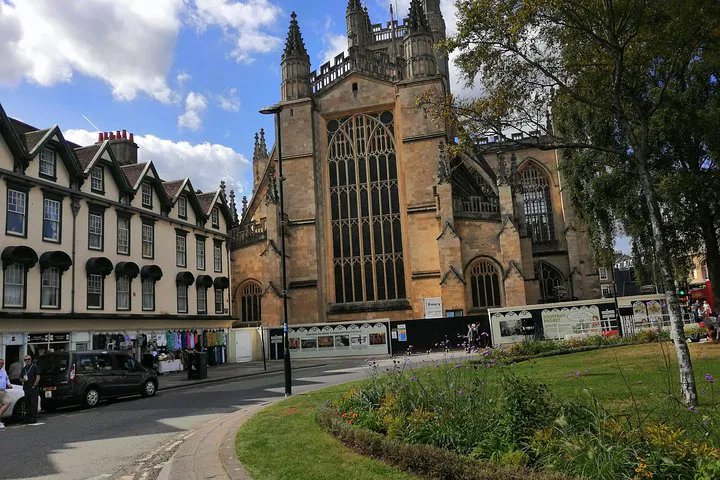 Stonehenge, Bath & Lacock: Luxury Private Day Trip from London