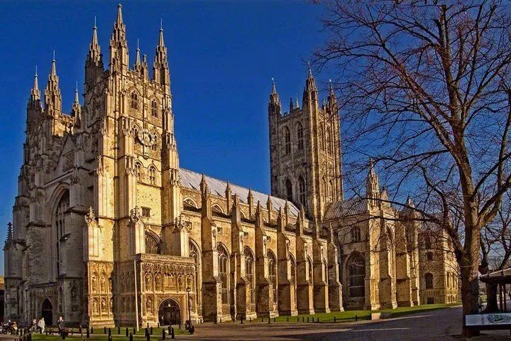 Unveiling Kent's Treasures: A Personalized Chauffeur-Driven Tour