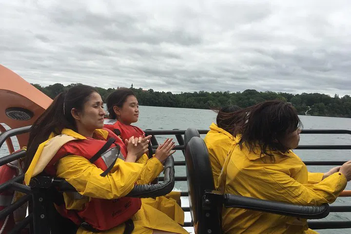 Niagara Falls Thrill: USA Sightseeing & Whirlpool Jet Boat Adventure