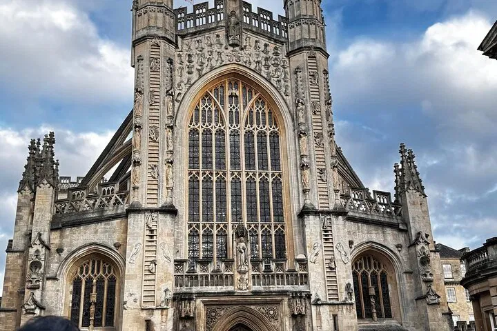 Windsor, Bath & Stonehenge: Royal History Day Trip