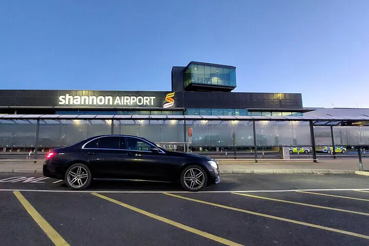 Luxury Private Transfer: Shannon Airport to Shandon Hotel, Donegal