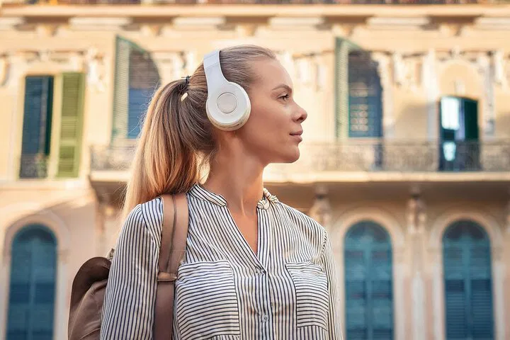 Discover Nice: Unleash the City's Secrets with Captivating Audio Tours!