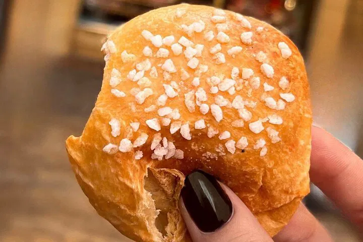 Aix-en-Provence Gourmet Pastry Tour: Sweet Treats Await!