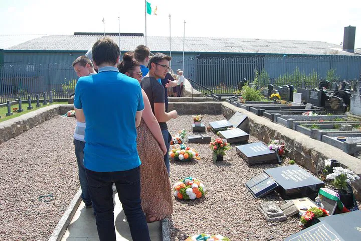 Uncover Belfast's Republican History: An In-Depth Bobby Sands Grave Tour