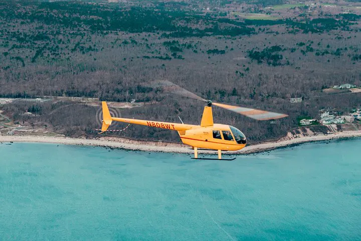 Cape Cod Helicopter Tour: Hyannis 30-Min Flight