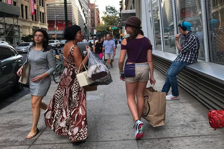 Uncover NYC's Hidden Gems: A Guided Secondhand Shopping Adventure