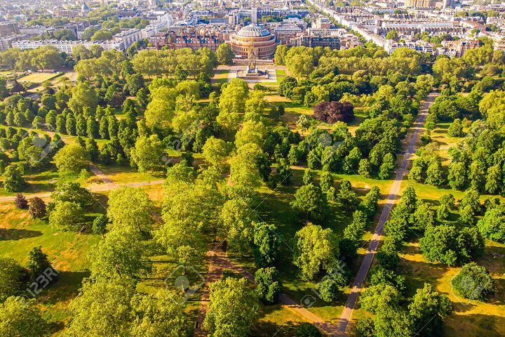 Explore Royal London: Hyde Park & Kensington Gardens Walk
