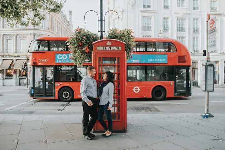 London Memories: Capture Your Dream Vacation with a Local Photographer!