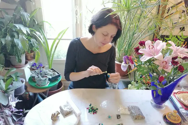 Parisian Jewelry Creation: Design Your Own Bijoux Blues Treasure!