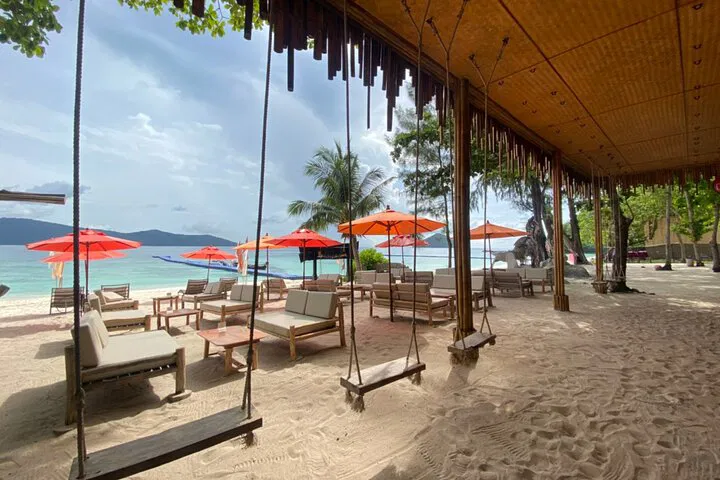 Phuket Coral Island Speedboat Adventure: Snorkel, Swim & Sunbathe!
