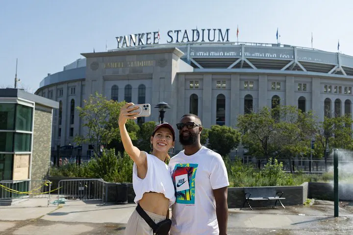 Uncover NYC's Charm: A Whirlwind Tour of Manhattan, The Bronx, Queens & Brooklyn