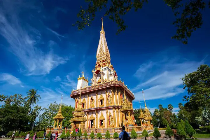 Discover Phuket's Charms: A Sightseeing Adventure with a Friendly Guide!