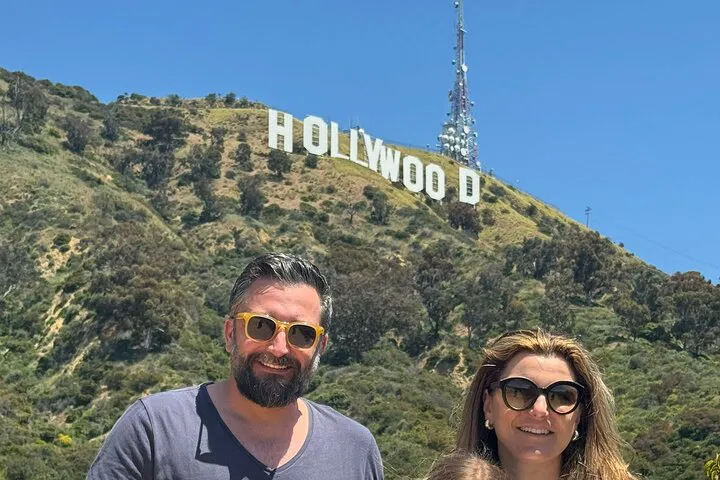 Hollywood & Beverly Hills Private SUV Tour: Uncover LA's Gems!
