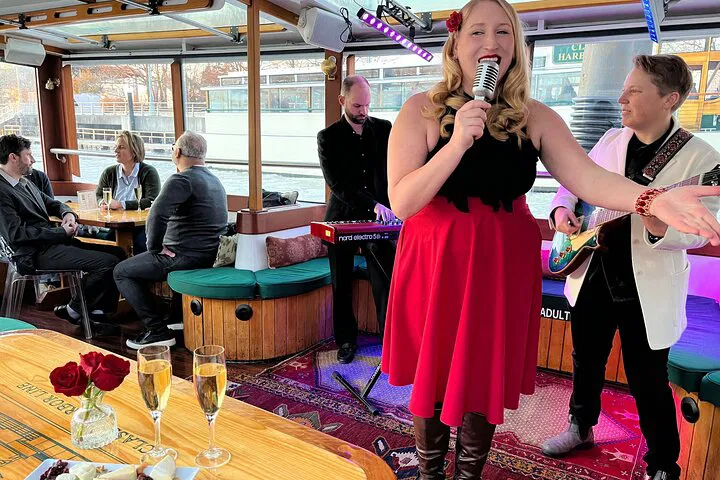 Romantic Jazz Cruise: NYC Serenade Under the Stars