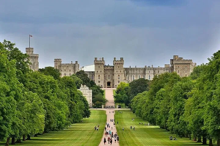 Windsor & Hampton: Royal Palaces Private Day Trip