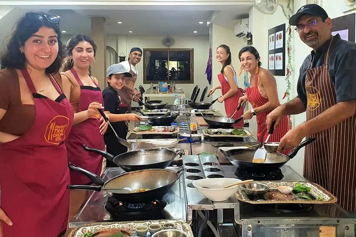 Phuket Thai Cooking Class: Cook Like a Local!