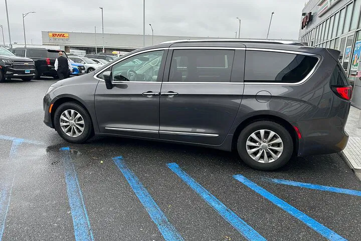 Stress-Free JFK Arrival: Private Transfer to Baltimore City