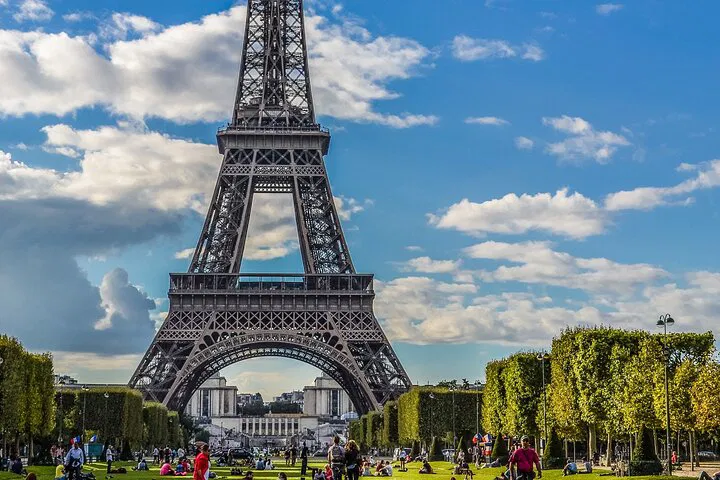 Paris in Style: A Rolls-Royce Full-Day Private Tour