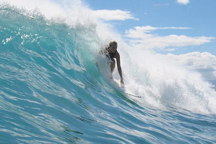 Honolulu Surf Lesson: Ride Waves with a Pro!