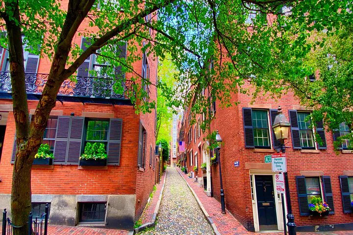 Beacon Hill & Back Bay: History & Photo Walking Tour