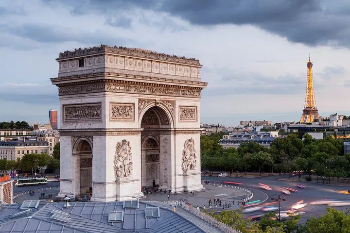 Paris Private Car Tour: See Top Sights with a Local!