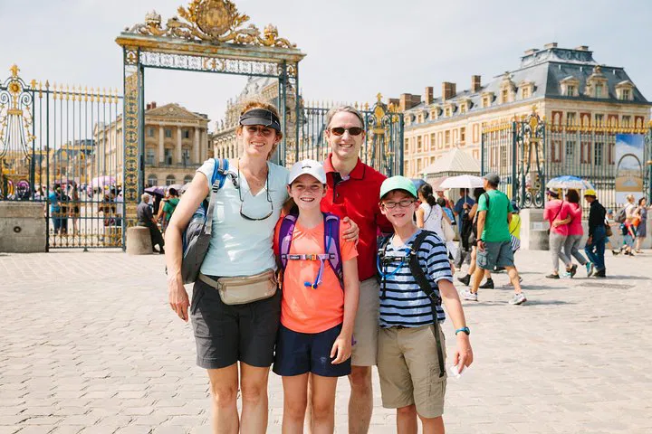 Versailles Bike Tour: Palace, Gardens & Picnic from Paris