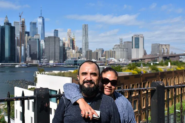 Unveiling Brooklyn's Charm: A Historical Walking Tour of Heights & DUMBO