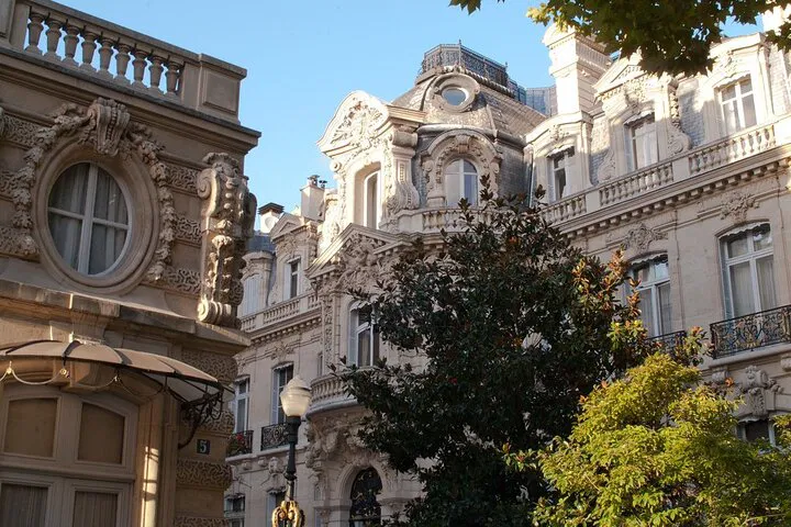 Step Back in Time: Discover Architectural Bourgeois Paris of the 19th Century