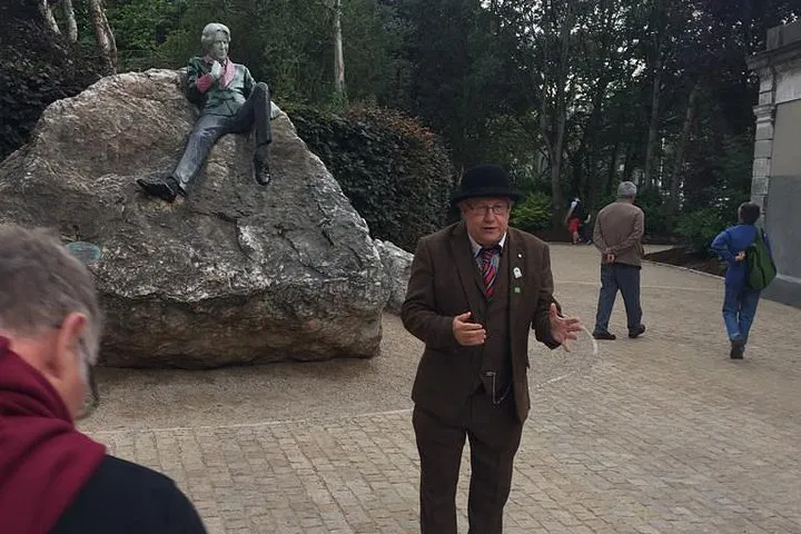 Uncover Dublin's Dark Side: Merrion Square Rogues Walking Tour