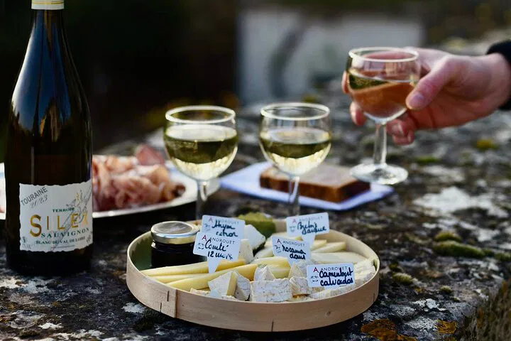 Versailles Market Food Tour: A Royal Culinary Adventure
